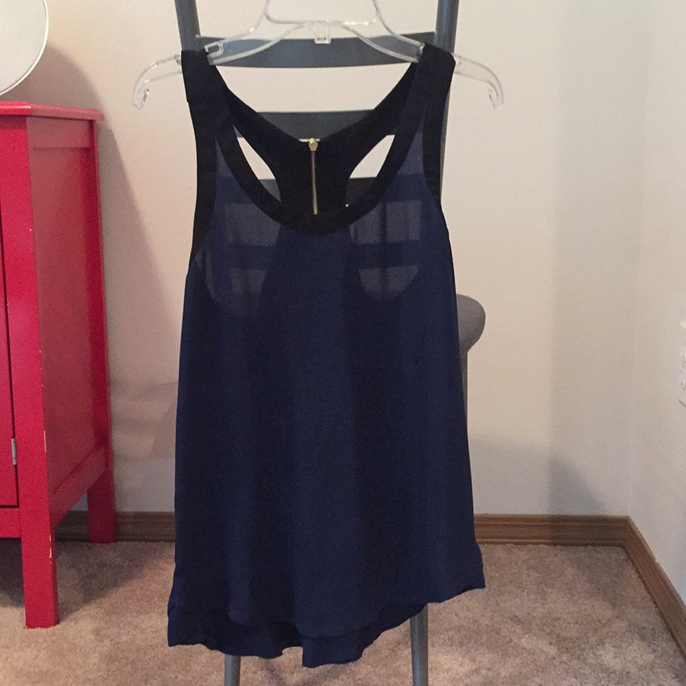 Express XS blue and black tank